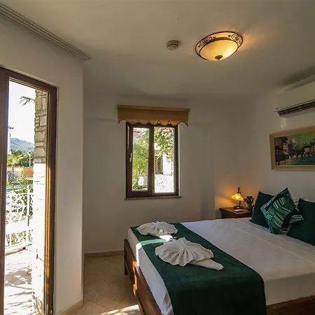Turay Hotel 3*