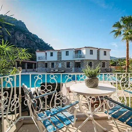 Turay Hotel 3*